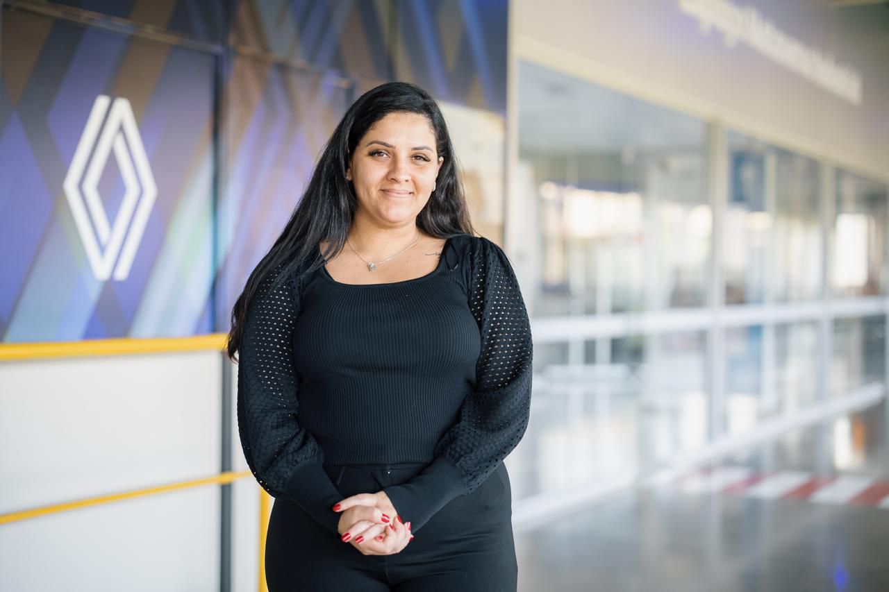 Gabriela Demétrio - Especialista em Educação